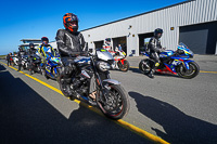 anglesey-no-limits-trackday;anglesey-photographs;anglesey-trackday-photographs;enduro-digital-images;event-digital-images;eventdigitalimages;no-limits-trackdays;peter-wileman-photography;racing-digital-images;trac-mon;trackday-digital-images;trackday-photos;ty-croes
